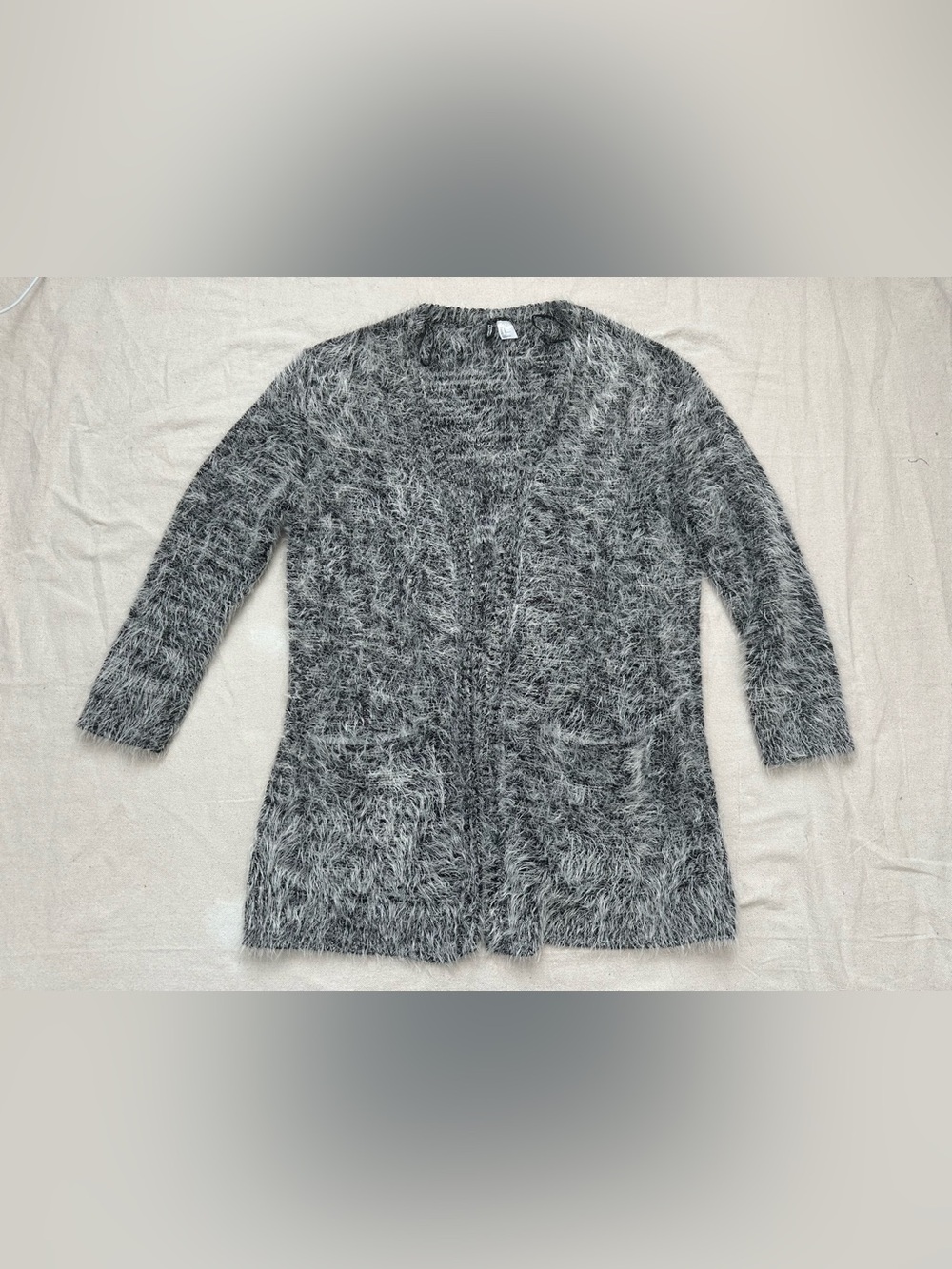 H&M DIVIDED Fuzzy Eyelash Knit Open Front Cardigan Gray/Black Size M Duster - Picture 3 of 10